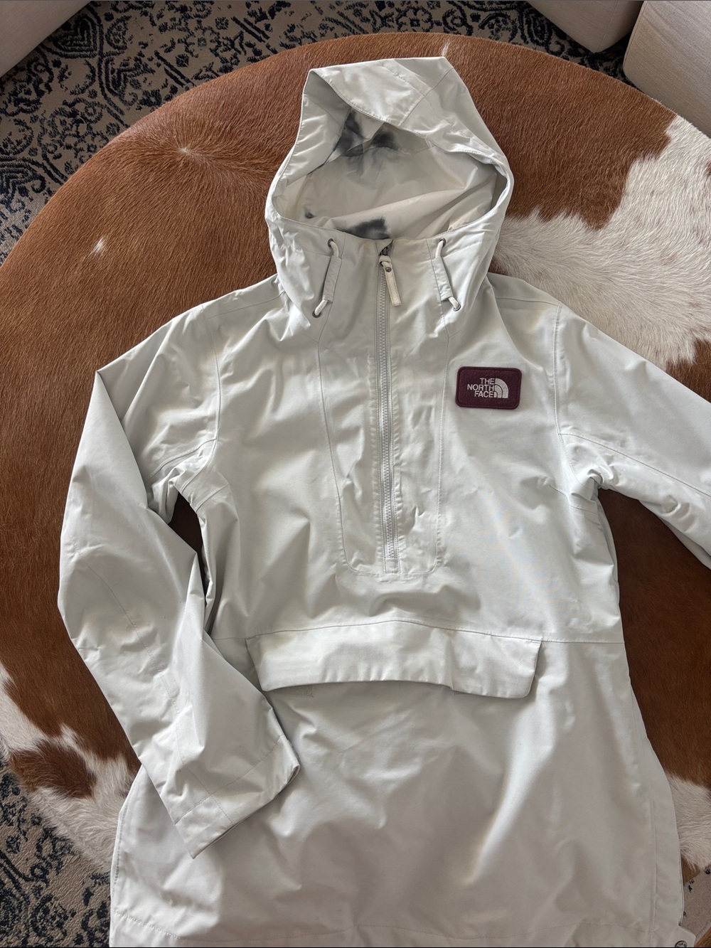 The North Face Women's Light Gray Pullover Anorak Jacket with Hood